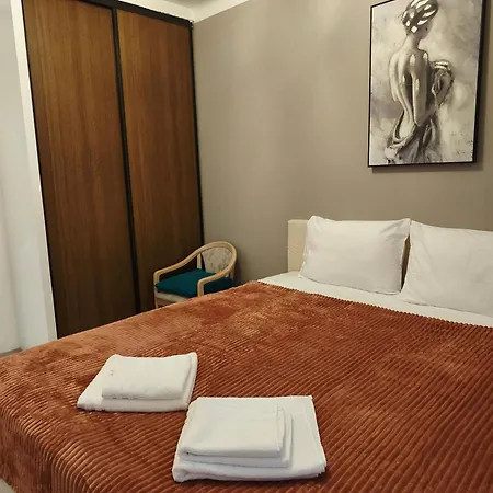 Apartment 2 Et Salon